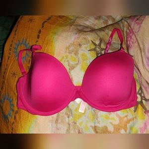 Victoria's Secret hot pink bra